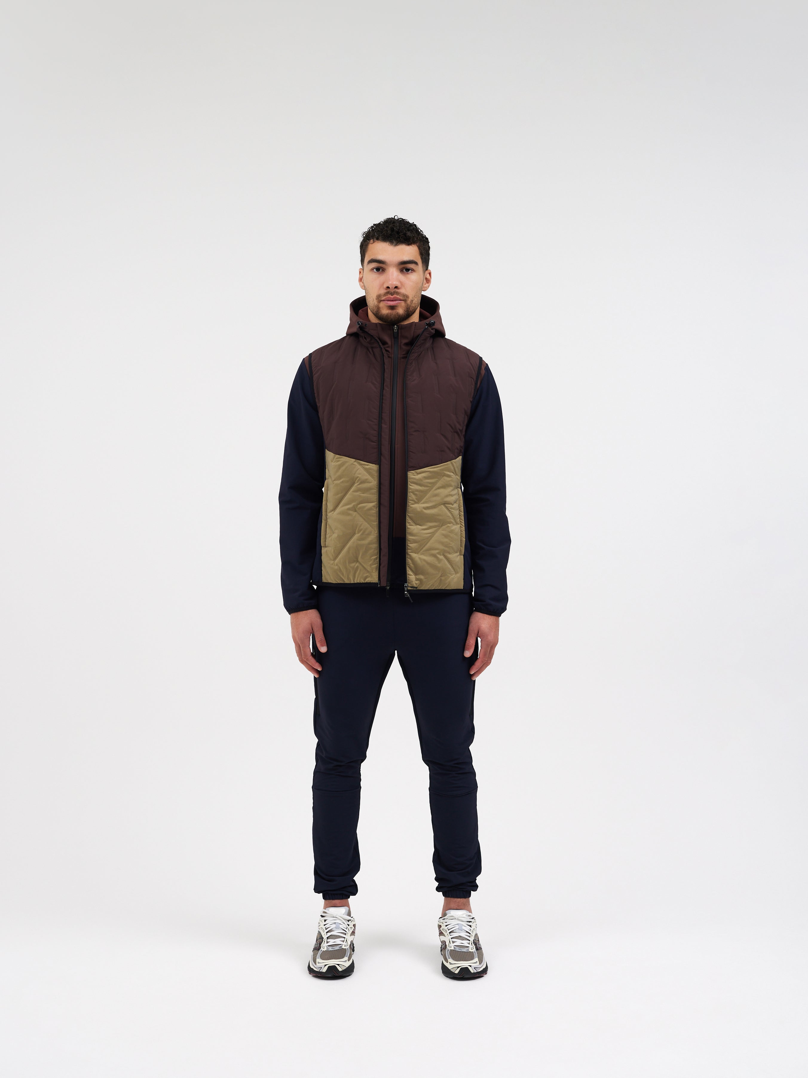 District Panel Technical Gilet
