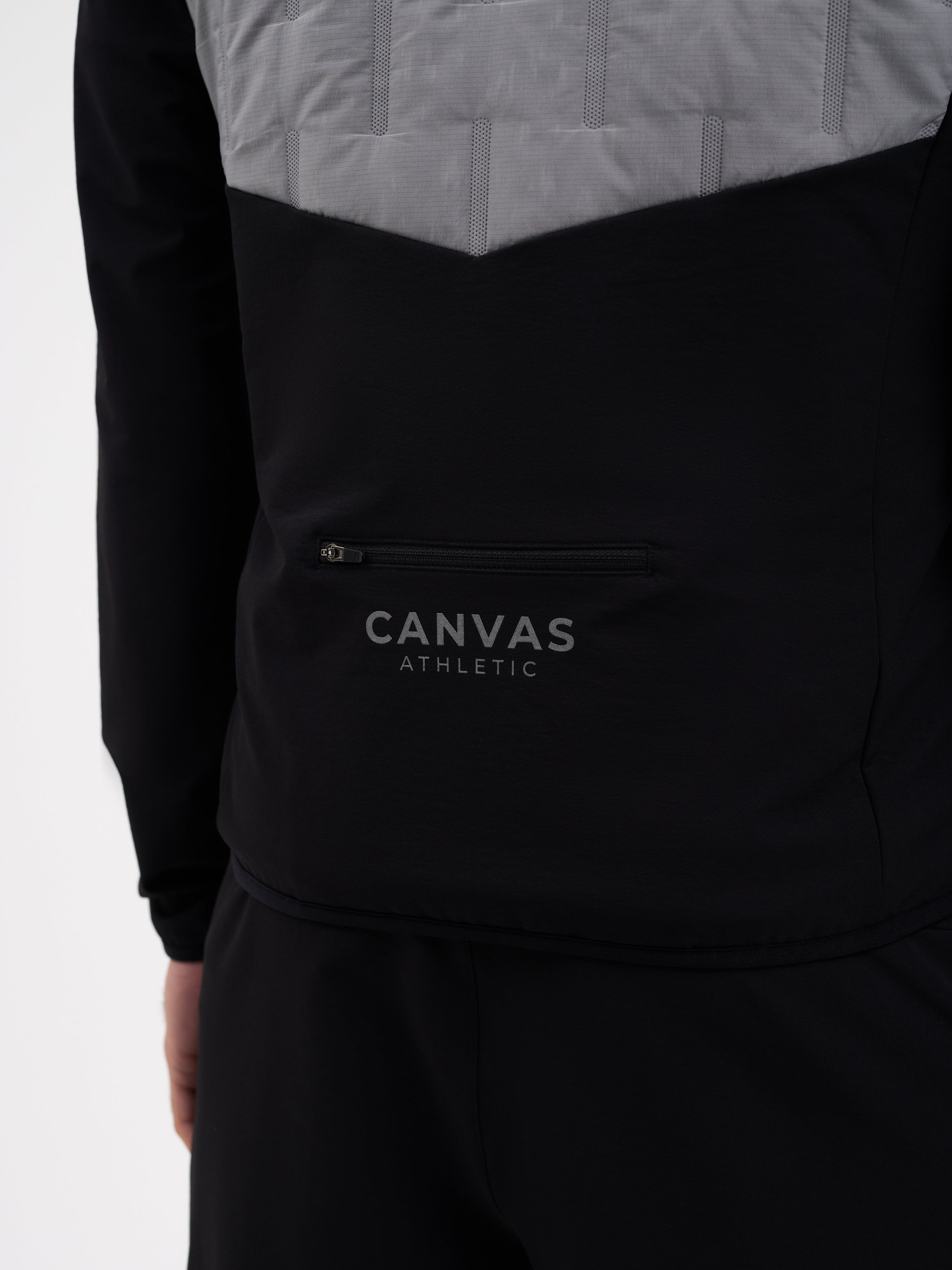 District Panel Technical Gilet