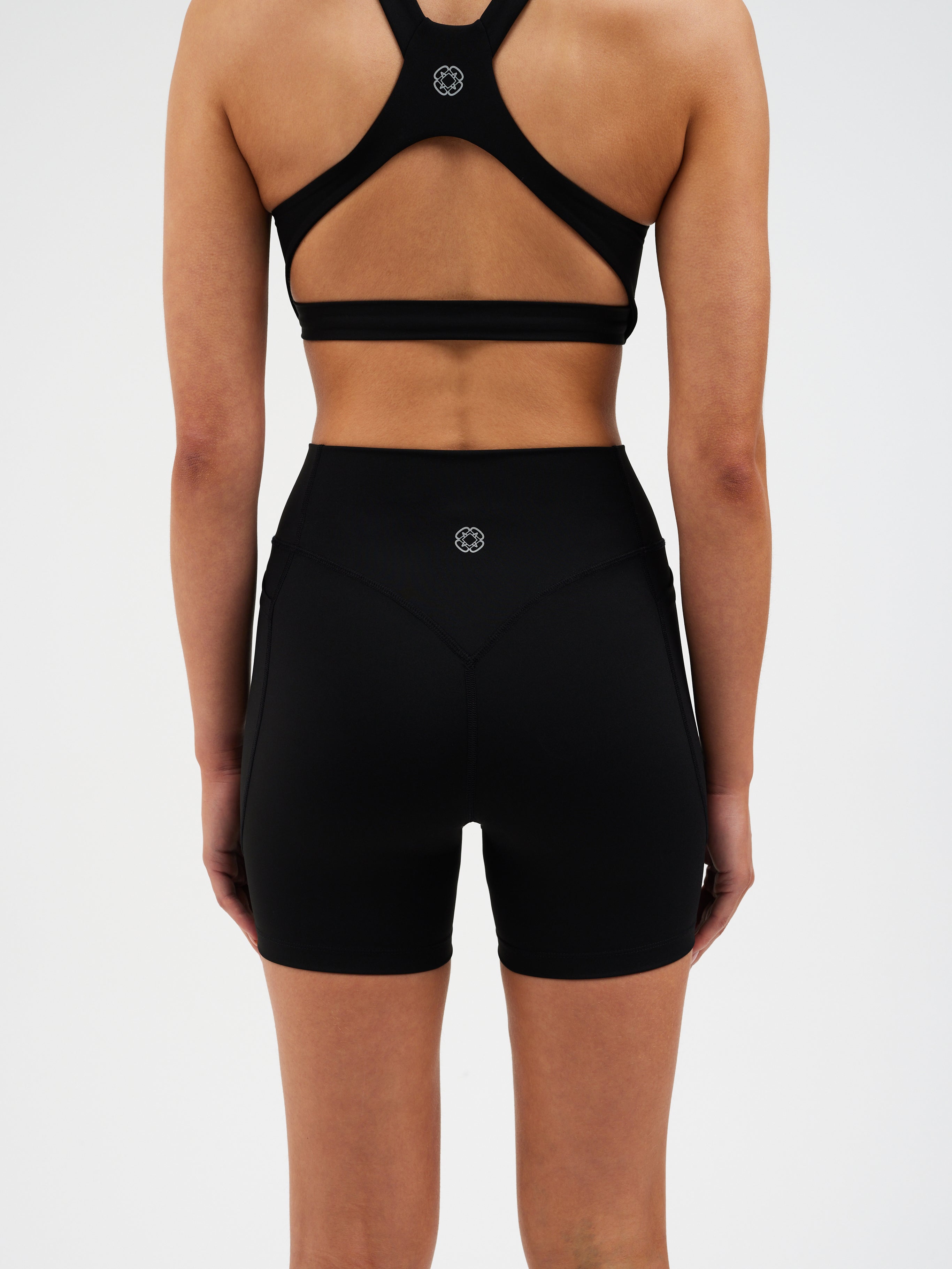 Short Leggings