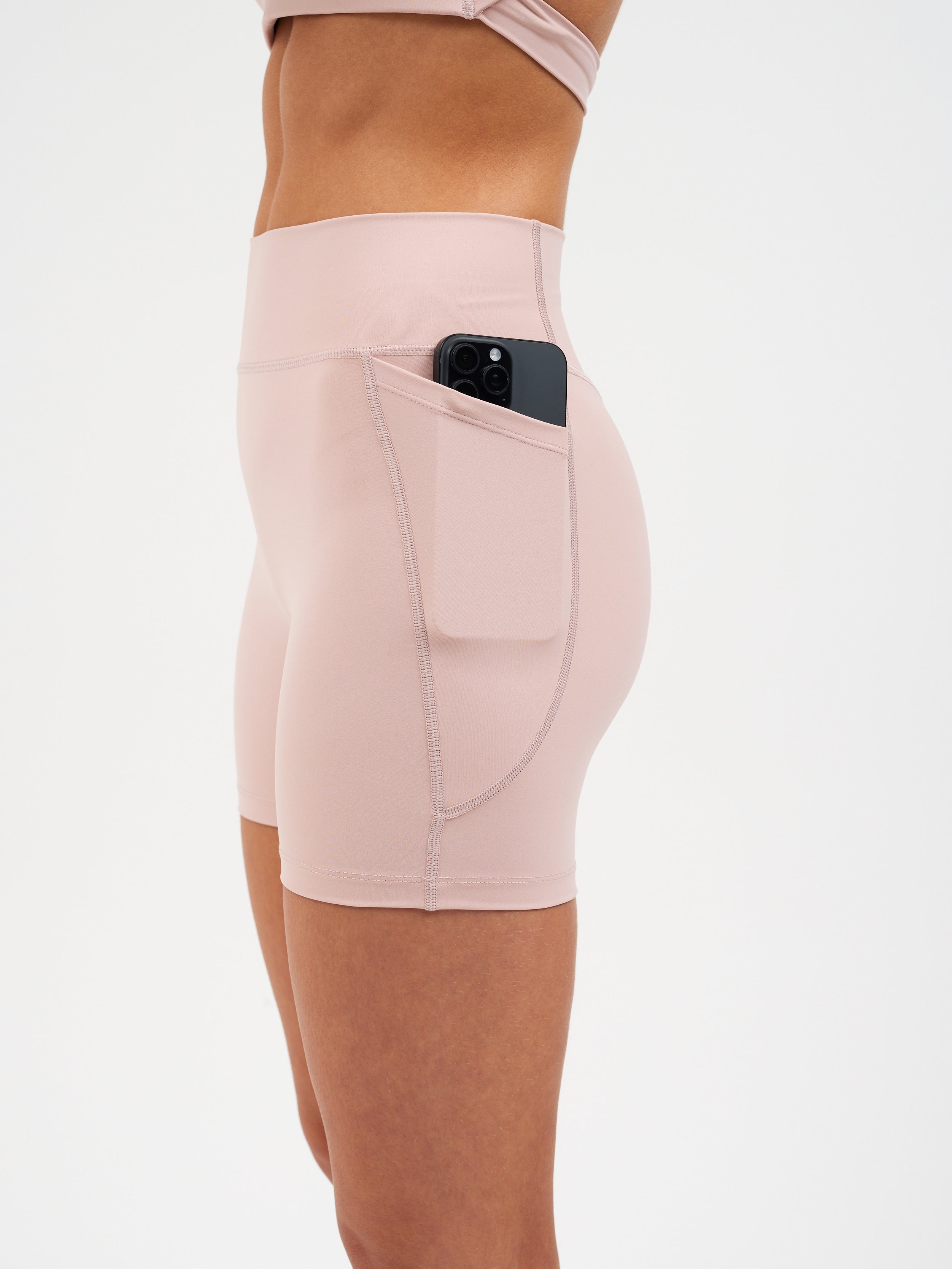 Short Leggings